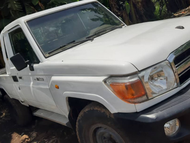 Toyota Land cruiser, Voitures, Conakry