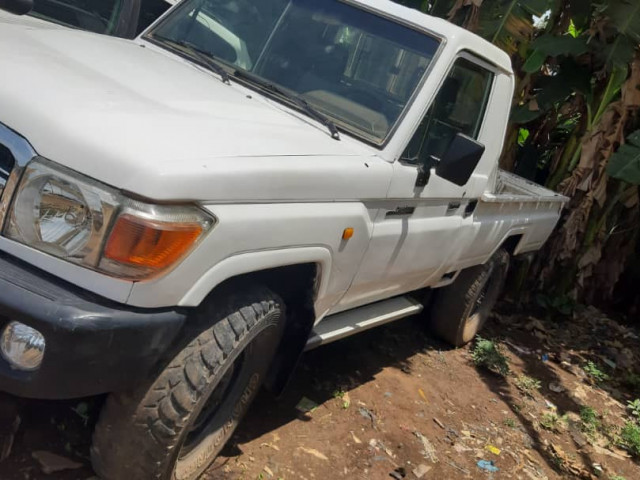 Toyota Land cruiser, Voitures, Conakry