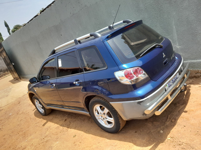 Mitsubishi Outlander, Voitures, Conakry