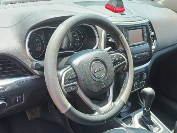 Jeep Cherokee, Voitures, Conakry