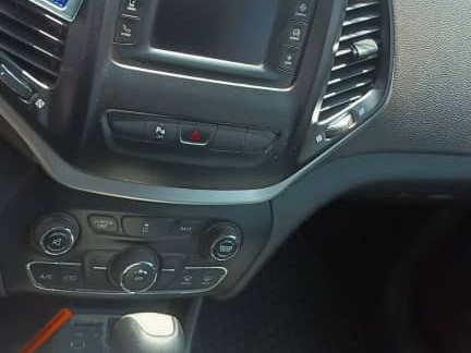 Jeep Cherokee, Voitures, Conakry