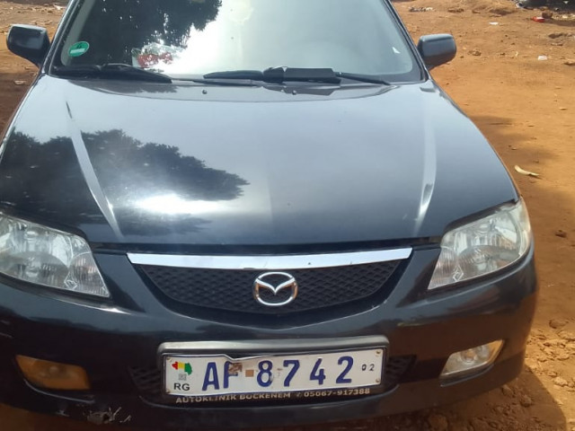 Mazda 323, Voitures, Conakry