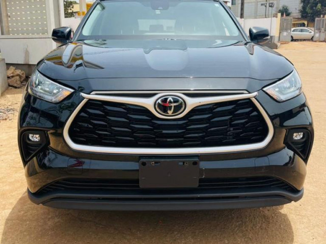 Toyota Highlander, Voitures, Conakry