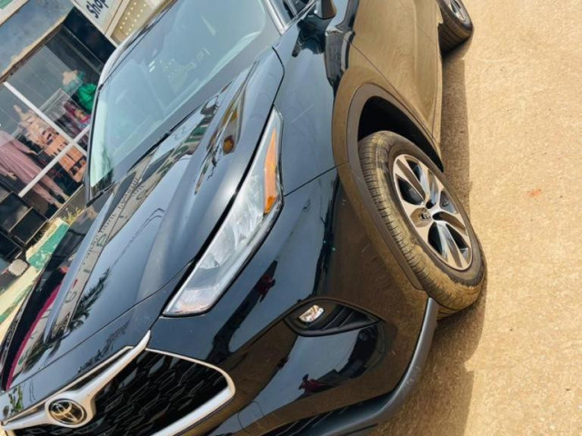 Toyota Highlander, Voitures, Conakry