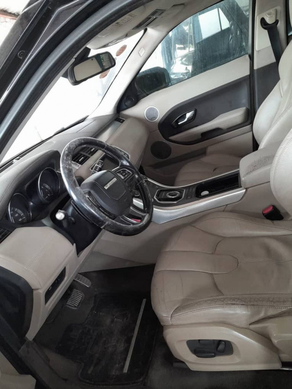 Land Rover Range Rover Evoque, Voitures, Conakry