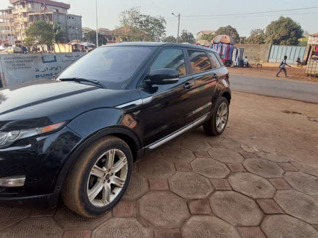 Land Rover Range Rover Evoque, Voitures, Conakry