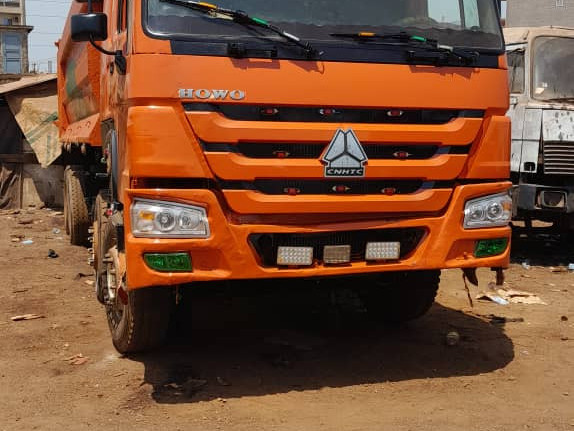 Camion Sinotruk Howo, Camions - Autobus, Conakry