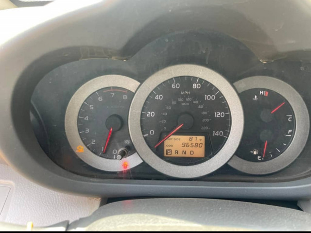 Toyota RAV4, Voitures, Conakry