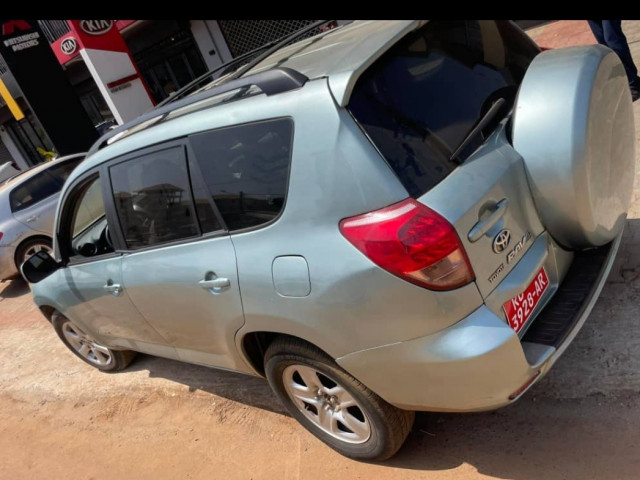 Toyota RAV4, Voitures, Conakry