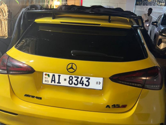 Mercedes-Benz Classe A, Voitures, Conakry