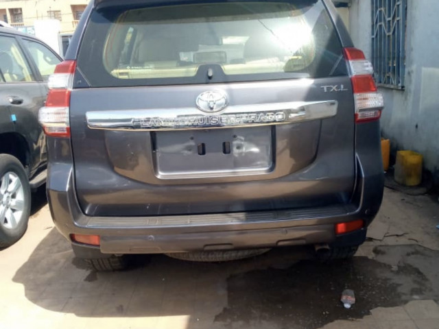 Toyota Land Cruiser Prado, Voitures, Conakry