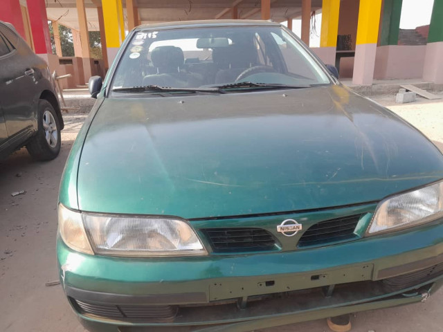 Nissan Almera, Voitures, Conakry
