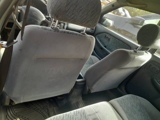 Nissan Almera, Voitures, Conakry