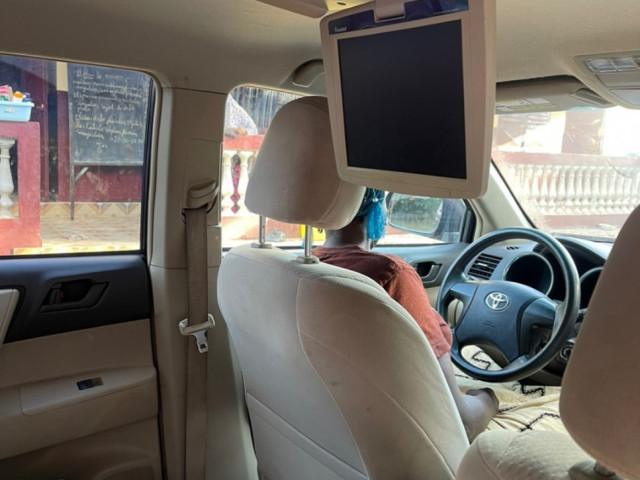 Toyota Highlander, Voitures, Conakry