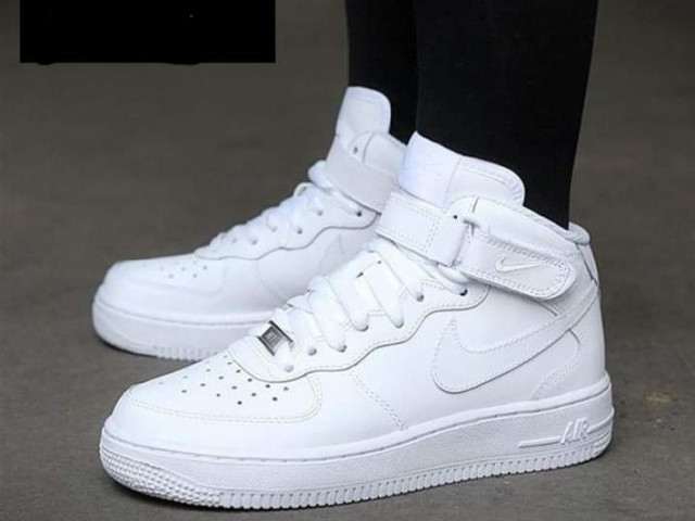 Nike Air Force, Chaussures, Conakry