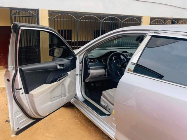 Toyota Camry, Voitures, Conakry