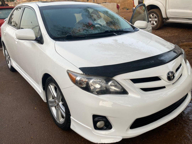 Toyota Corolla, Voitures, Conakry