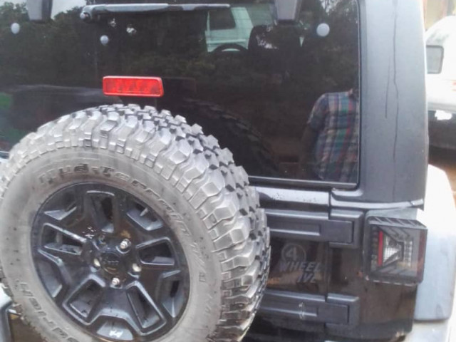Jeep Wrangler, Voitures, Conakry