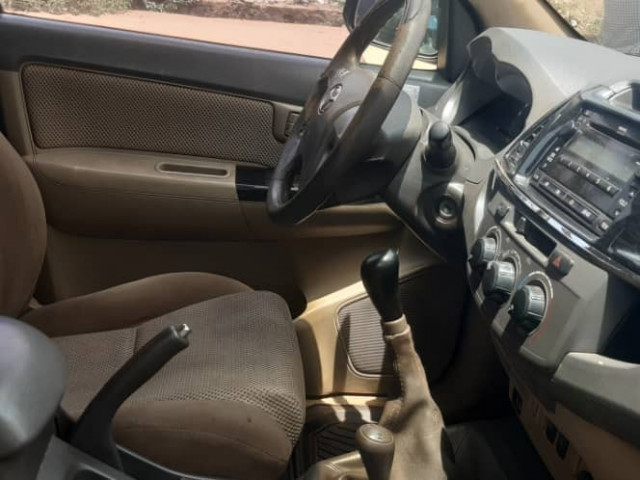 Toyota Fortuner, Voitures, Conakry