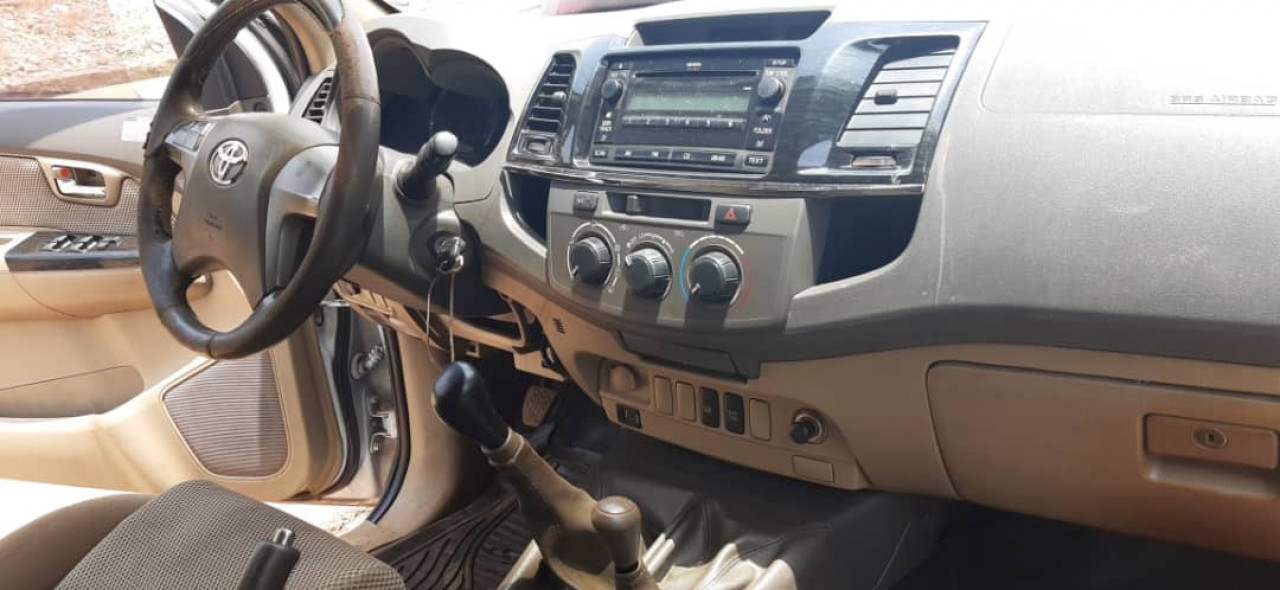 Toyota Fortuner, Voitures, Conakry