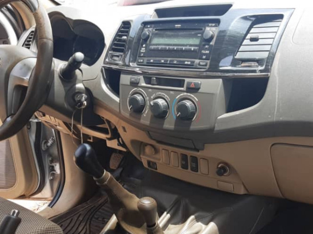 Toyota Fortuner, Voitures, Conakry
