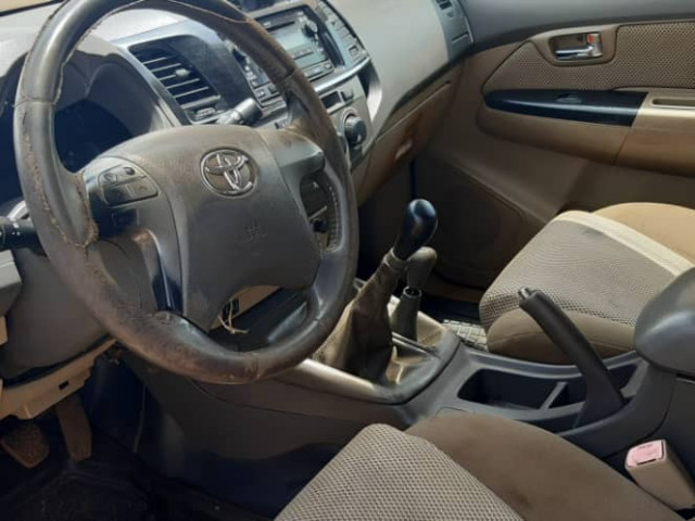 Toyota Fortuner, Voitures, Conakry