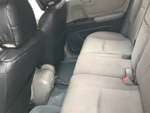 Toyota Highlander, Voitures, Conakry