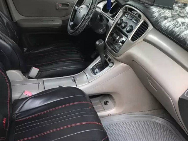 Toyota Highlander, Voitures, Conakry