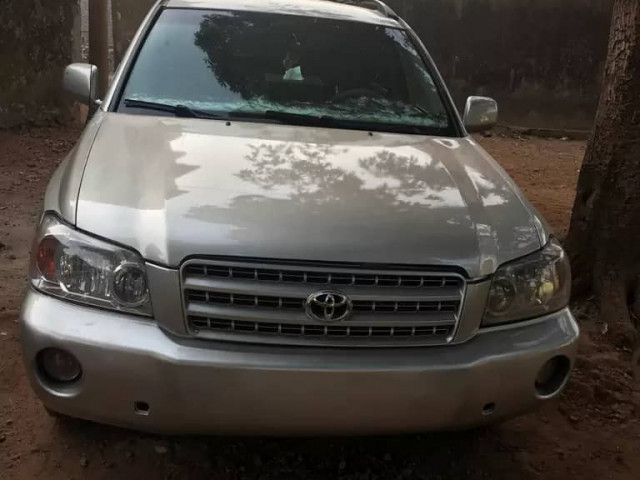 Toyota Highlander, Voitures, Conakry
