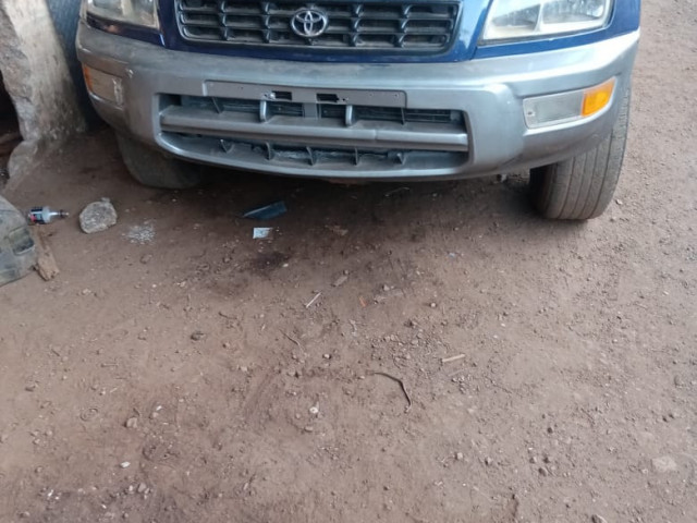Rav4 2000, Voitures, Conakry