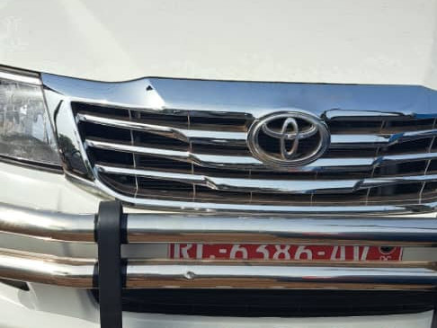 Toyota Hilux, Voitures, Conakry
