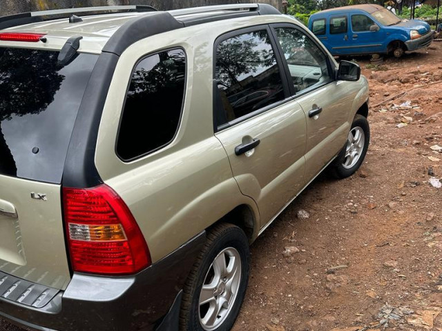 Kia Sportage, Voitures, Conakry