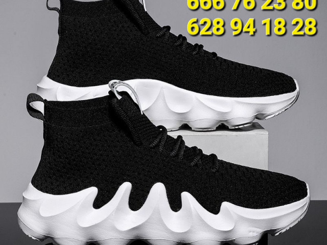 Différentes Chaussures, Chaussures, Conakry