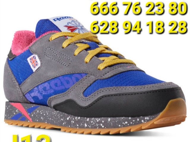 Différentes Chaussures, Chaussures, Conakry