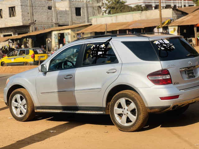 Mercedes-Benz Classe ML, Voitures, Conakry