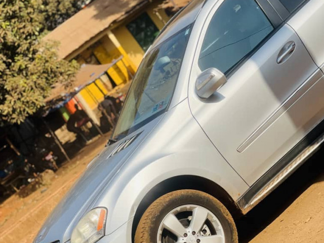 Mercedes-Benz Classe ML, Voitures, Conakry