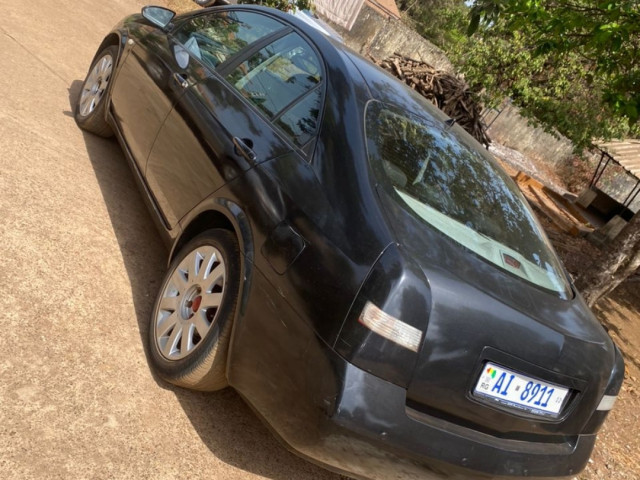 Nissan Primera, Voitures, Conakry