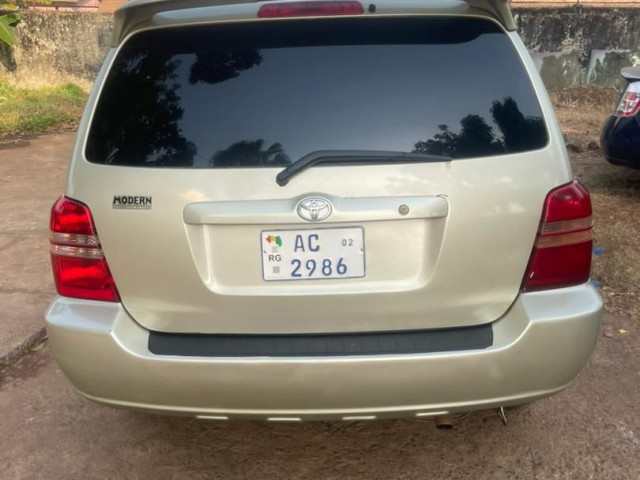 Toyota Highlander, Voitures, Conakry