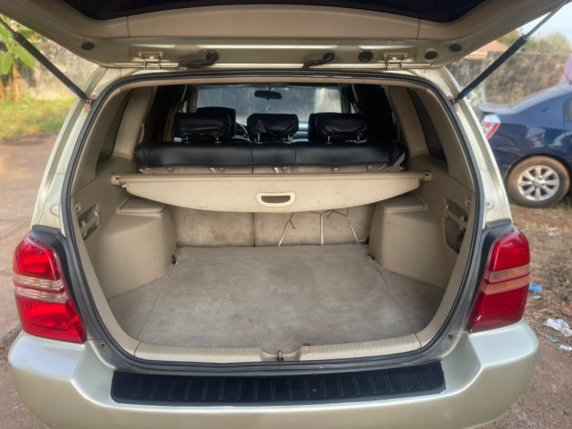 Toyota Highlander, Voitures, Conakry