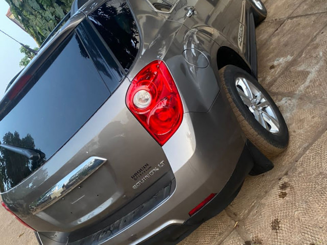 Chevrolet Equinox, Voitures, Conakry