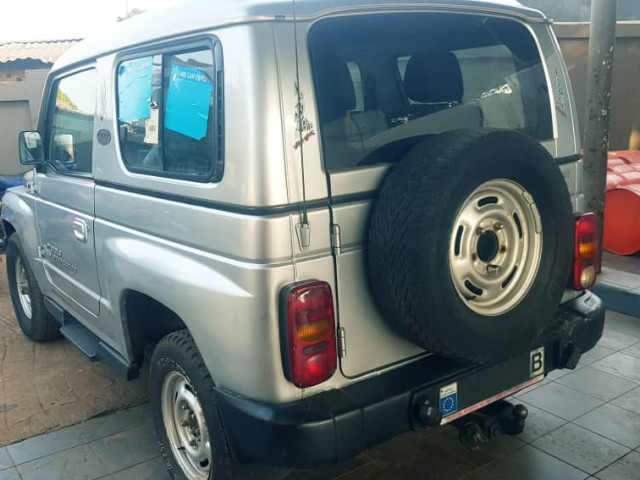 Kia Retona, Voitures, Conakry