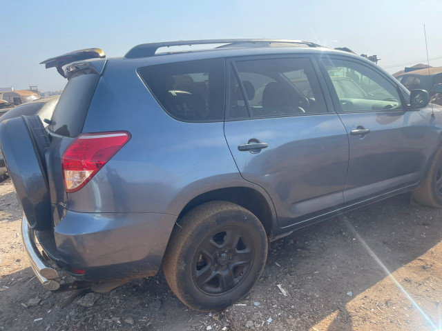 Toyota RAV4, Voitures, Conakry