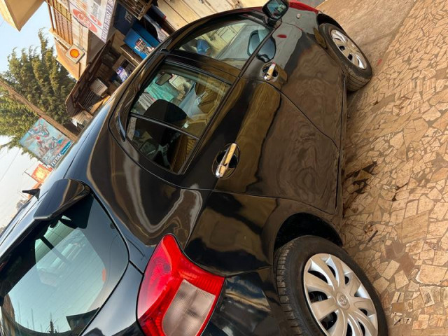 Toyota Yaris, Voitures, Conakry