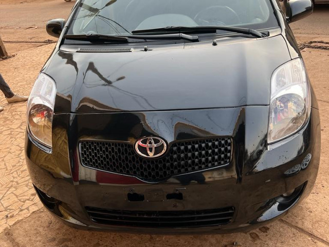 Toyota Yaris, Voitures, Conakry