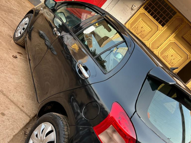 Toyota Yaris, Voitures, Conakry