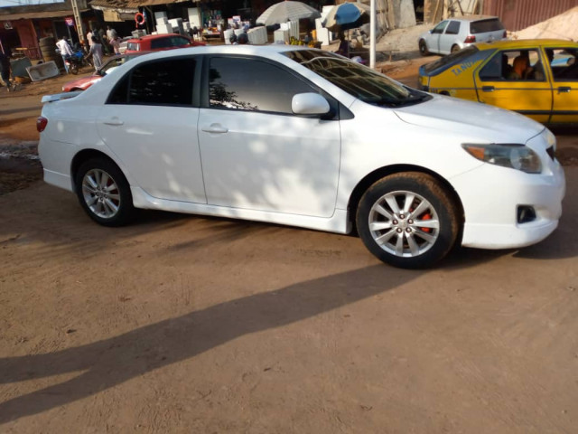 Toyota Corolla, Voitures, Conakry