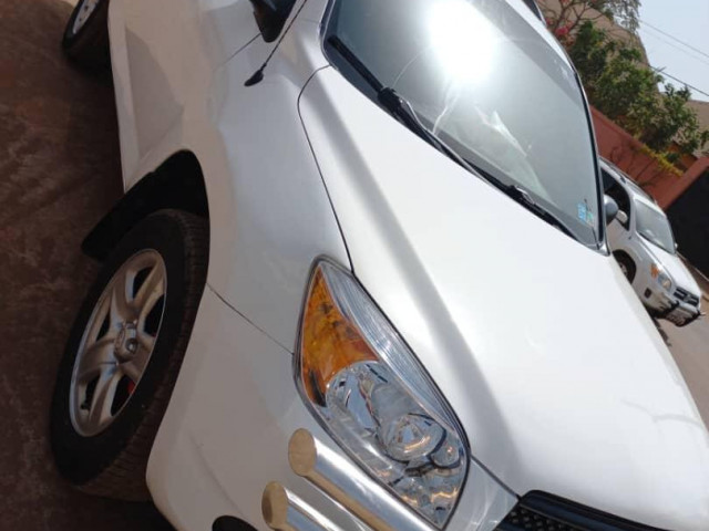 Toyota Rav4, Voitures, Conakry