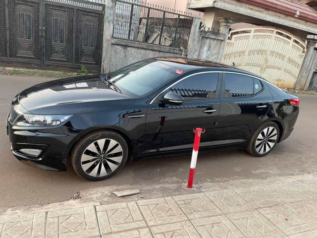 KIA K5, Voitures, Conakry