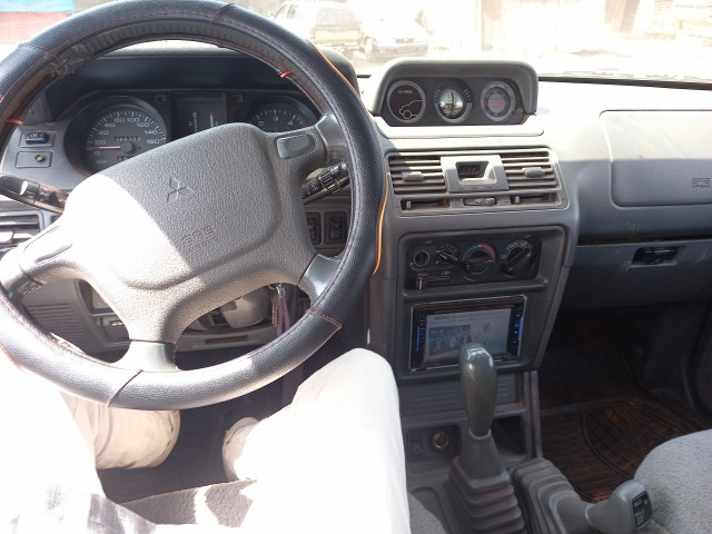 Mitsubishi Pajero, Voitures, Conakry