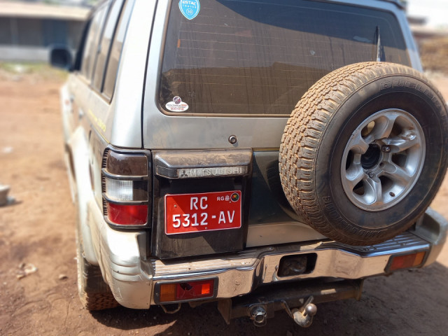 Mitsubishi Pajero, Voitures, Conakry